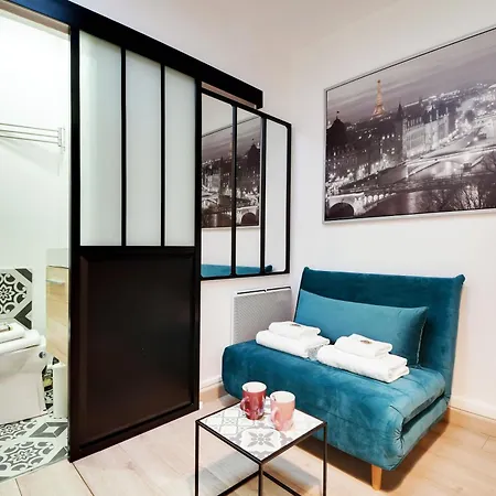 Appartamento Comfortable Studio Porte-dauphine Parigi
